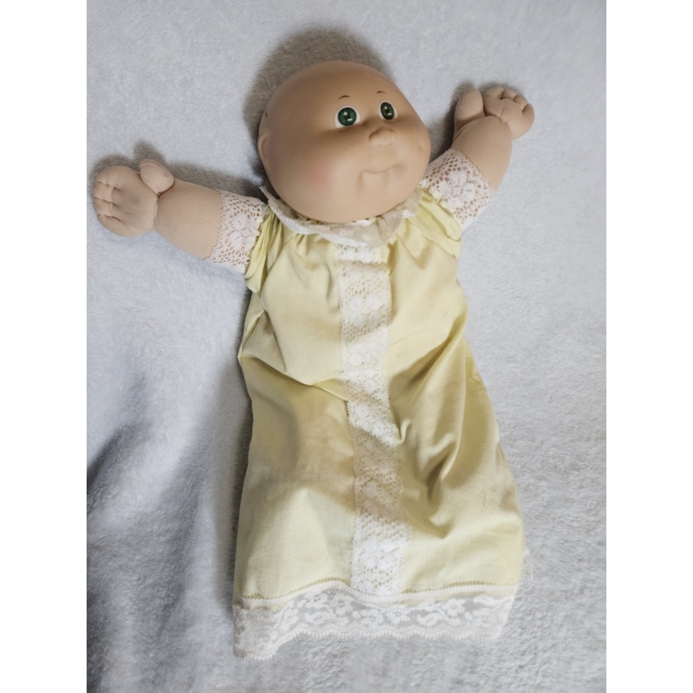 Vintage Cabbage Patch Kids Doll HM#3 1978 1982 Bald Dimples Green Eyes Yellow